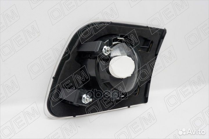 Фонарь левый внутренний Mazda 3 1 BK седан