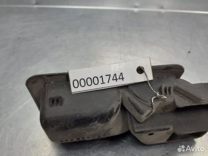 Ручка двери внутренняя правая audi 80/90 B3 1986-1