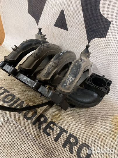 Впускной коллектор Volkswagen Pointer 030129711CF