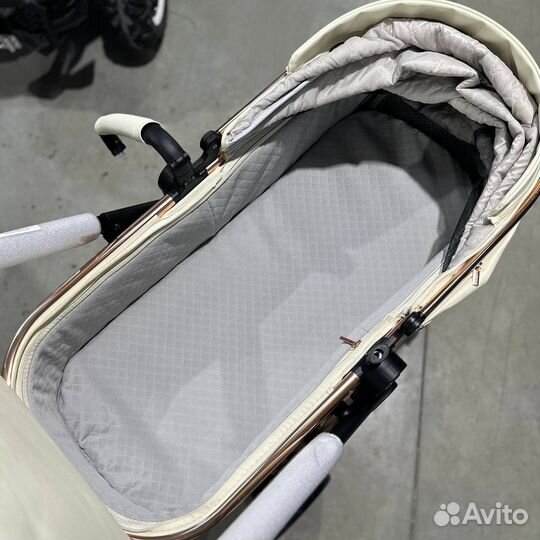 Коляска 3 в 1 и 2 в 1 новая