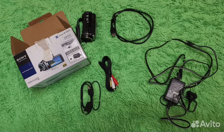 Камера Sony HDR-PJ200E