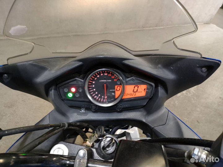 Suzuki GSR250F 047897