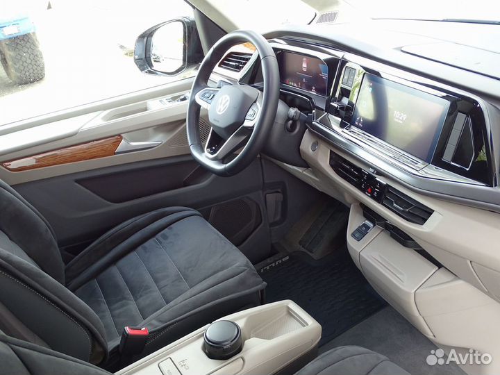 Volkswagen Multivan 2.0 AMT, 2023, 8 081 км