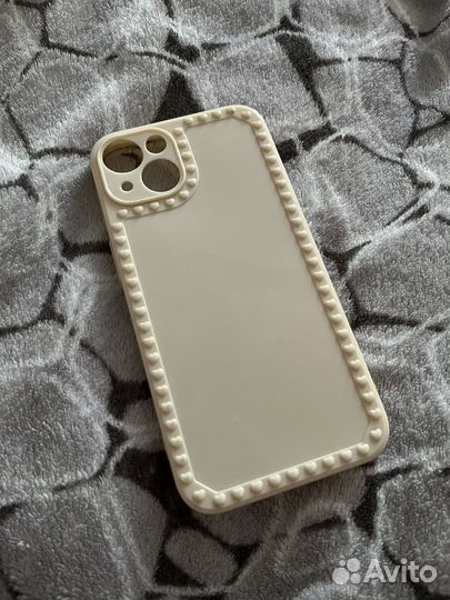 Чехол на iPhone 13