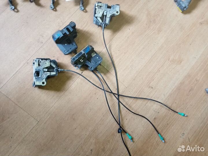 Замки дверей рено меган 1 универсал 2003г