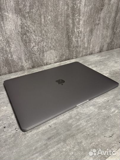 Apple Macbook Pro 2017 A1707