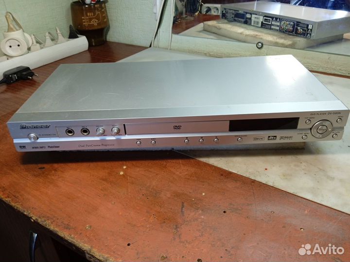 DVD player Pioner DV- 595K