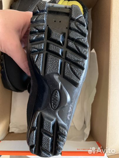 Лыжные ботинки Fischer 32р