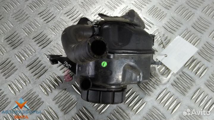 Бачок расширительный Mercedes-Benz E-Класс