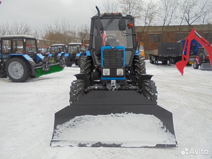 Машина для выемки грунта эбп-11.4 на базе мтз-82