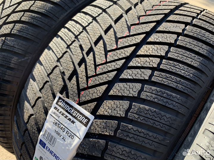 Bridgestone Blizzak LM-005 255/45 R20 и 285/40 R20