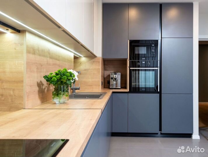 Кухонный гарнитур угловой в потолок