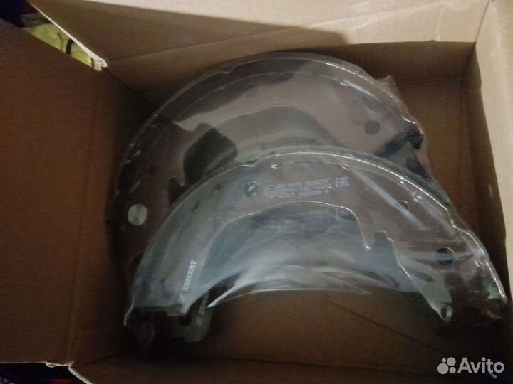 Тормозные колодки mitsubishi pajero 3