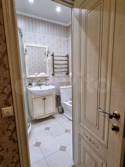 2-к. квартира, 57 м², 11/18 эт.