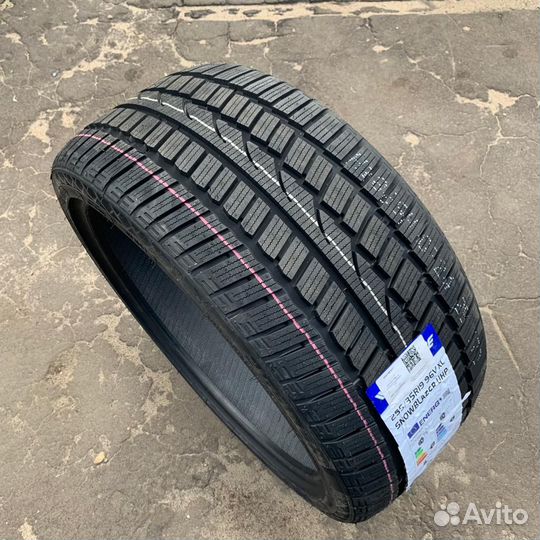 Windforce Snowblazer UHP 255/40 R19