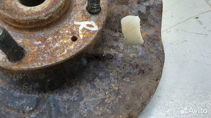 Ступица (кулак, цапфа) Hyundai Coupe (Tiburon), 2000