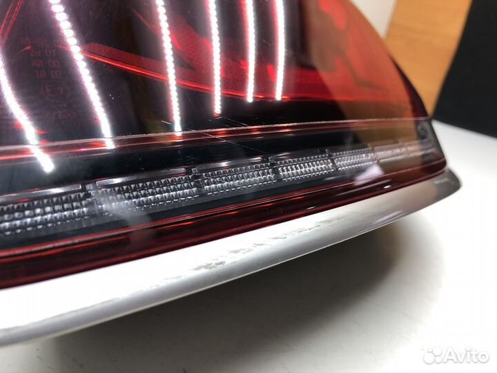 Б/У Б/У Фонарь задний правый Kia K900 2018