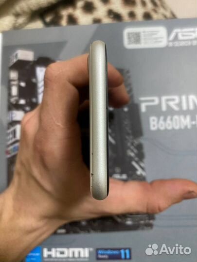 iPhone SE (2020), 64 ГБ