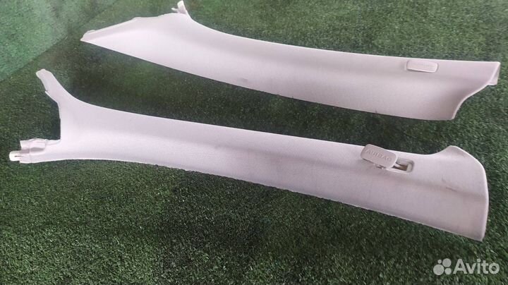 Обшивка стоек крыши передняя Audi A4 Allroad B8