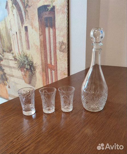Старинные графины с рюмками СССР