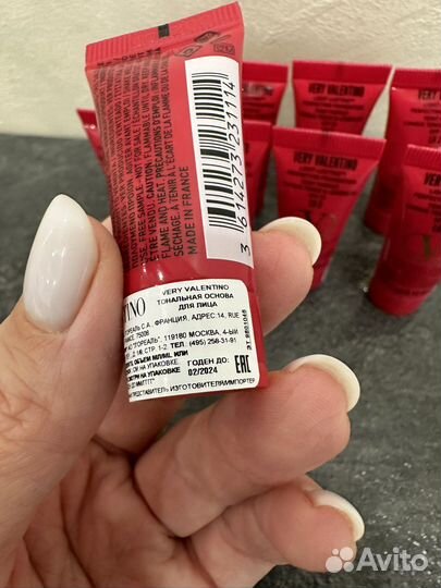 Тональный крем valentino very valentino