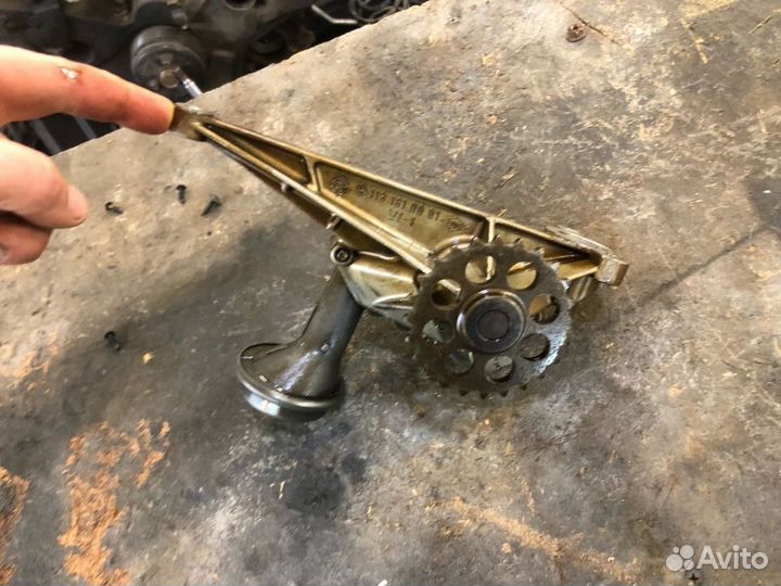 Насос масляный Mercedes-Benz S-Class W220