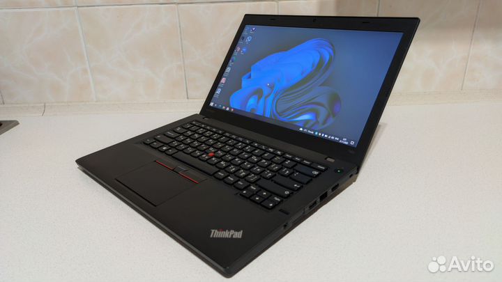 Lenovo ThinkPad T460 / 8 GB / SSD 512