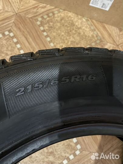 Зимняя резина 215 65 r16