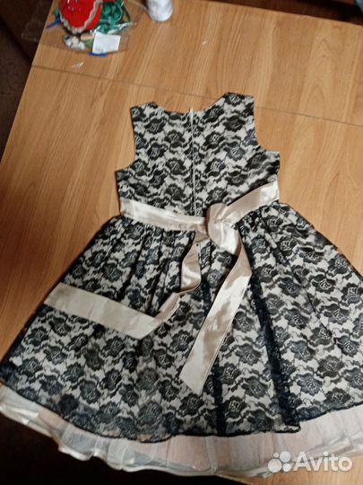 Платье на девочку