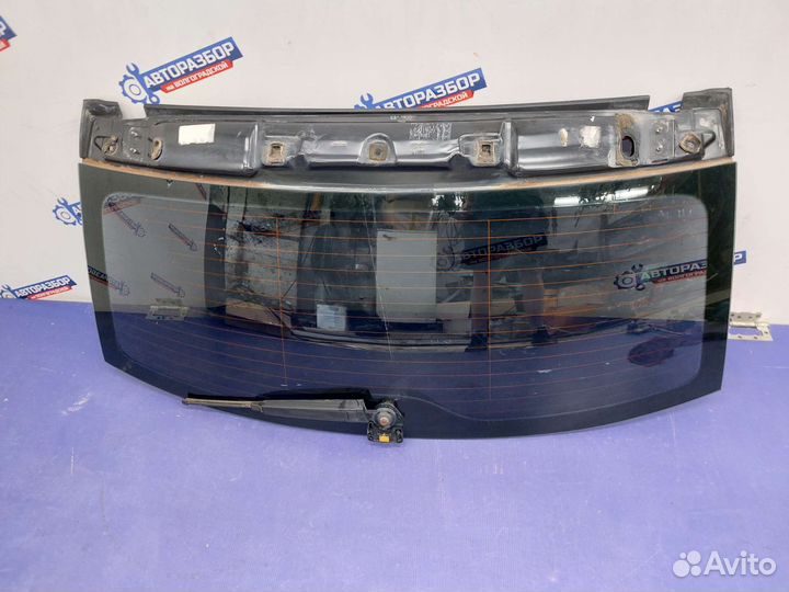 Стекло крышки багажника Volkswagen Touareg 7L 2006