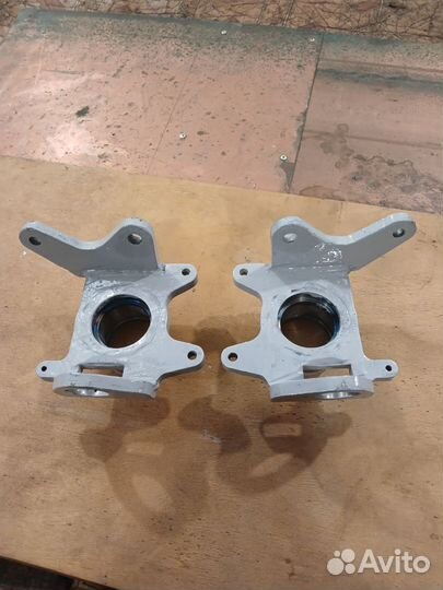 Поворотные кулаки Стелс Динли