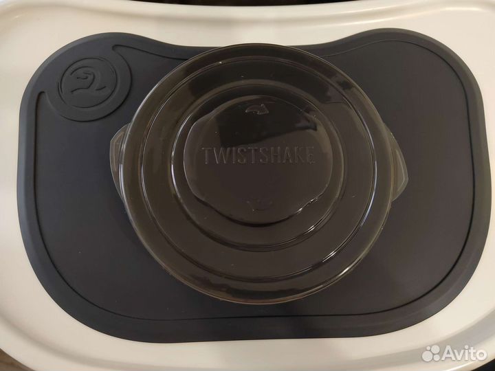 Коврик для кормления Twistshake Pastel с тарелкой