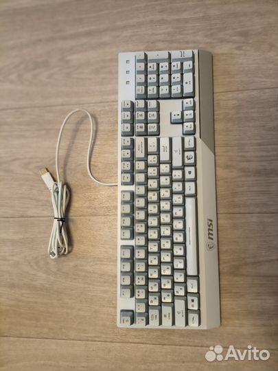 Игровая клавиатура с подсветкой