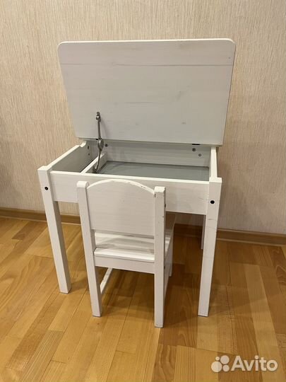 Детский стол и стул IKEA