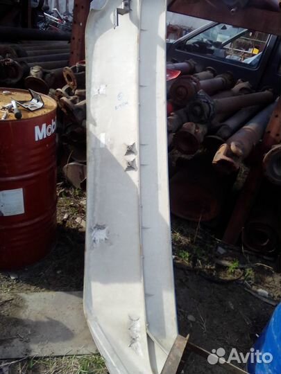 Cполер -обтекатель FH 12 Volvo 8191566