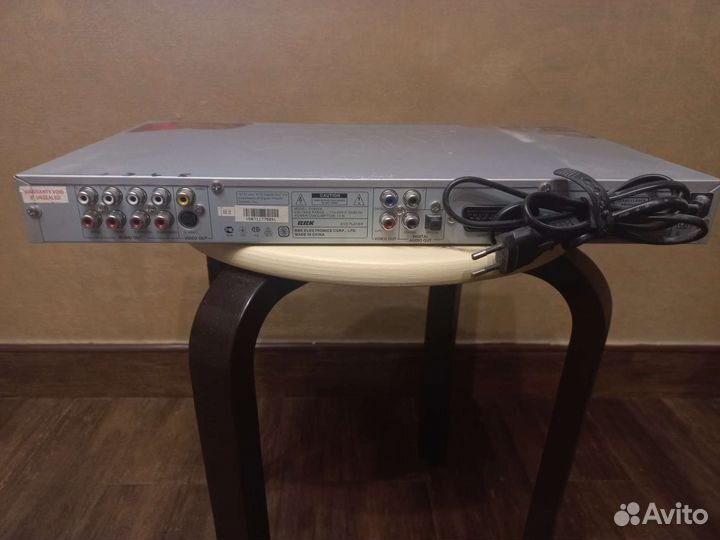 DVD плеер, два новых микрофона, dvd диски 50шт