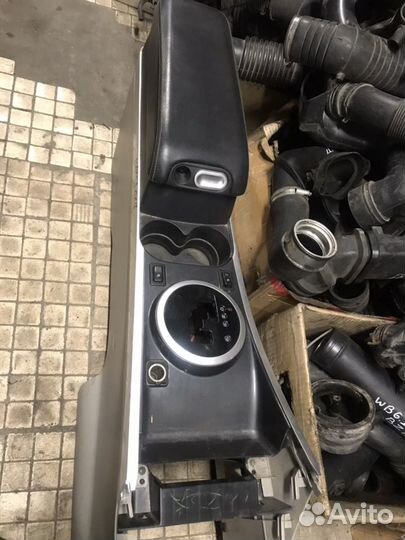 Подлокотник Mazda CX-7