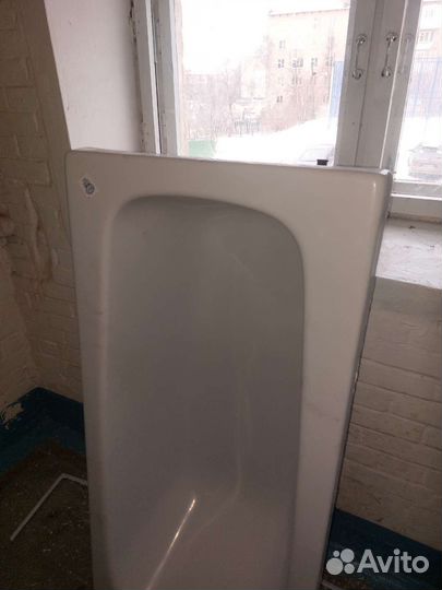 Акриловая ванна с чугунным каркасом