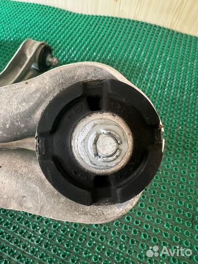 Рычаги передние верхние на mercedes w211