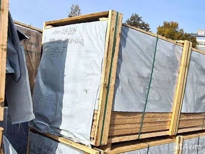 Площадка для лестниц Экстра 40x1000x3.0 Цельноламе