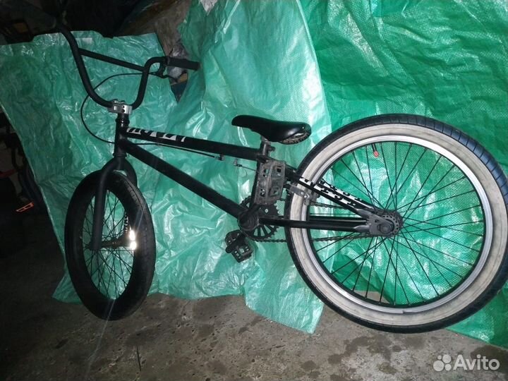 Трюковой велосипед bmx