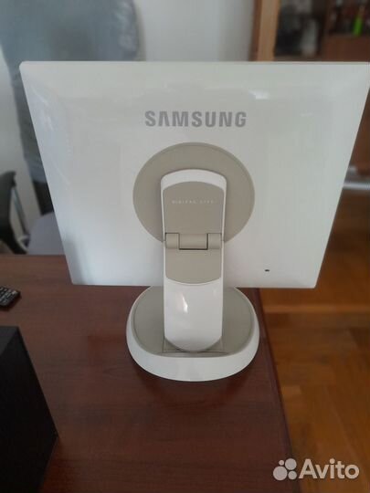 Монитор 19 дюймов samsung