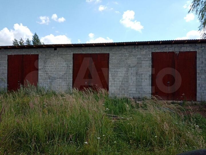 Гараж, > 30 м²