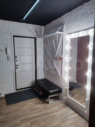 2-к. квартира, 52 м², 5/5 эт.