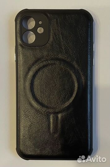 Чехол на iPhone 11 кожаный