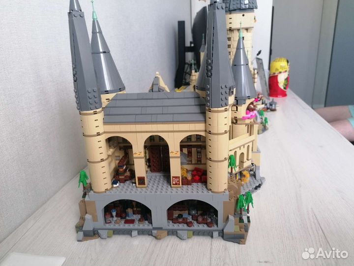 Игрушка Замок