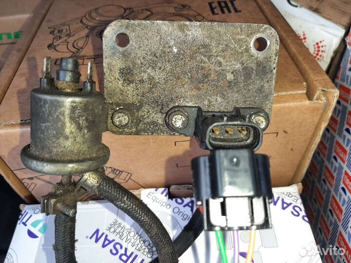 Датчик наддува газ 560 штаер Denso