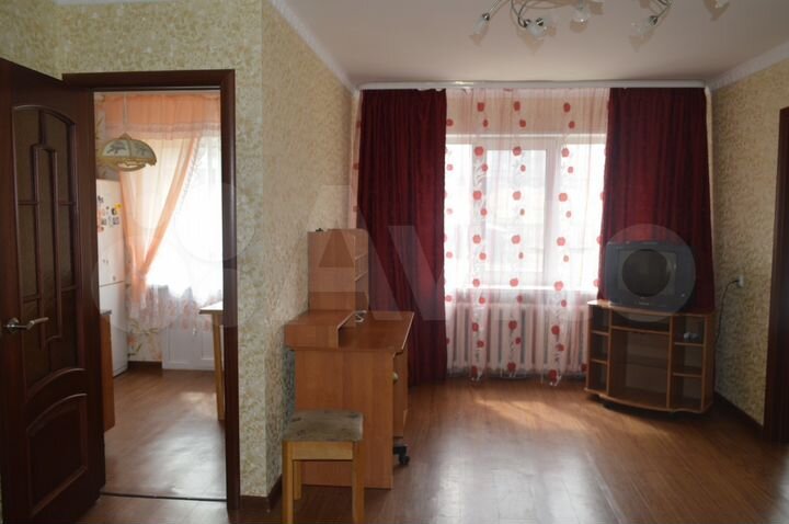 2-к. квартира, 50 м², 1/5 эт.