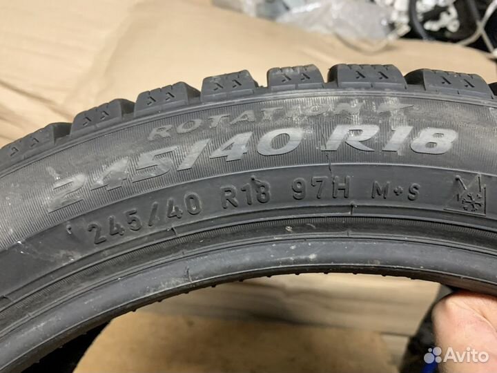Pirelli Ice Zero 245/40 R18 97H