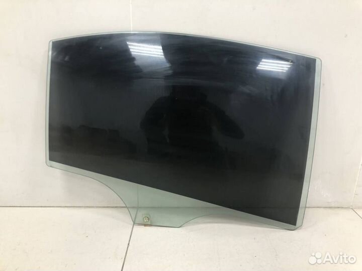 Стекло двери задней правой Mazda Atenza GG 2002-20